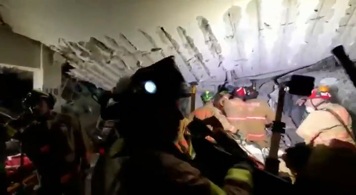 Rescatitas en el sótano del edificio colapsado en Miami-Dade