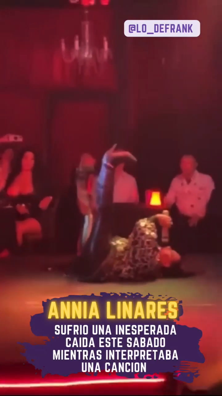 Annia Linares sufrió una caída en pleno concierto en Miami