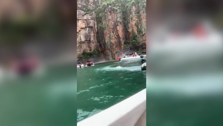 Canyon wall collapses onto tourist boats on Brazil's Furnas lake