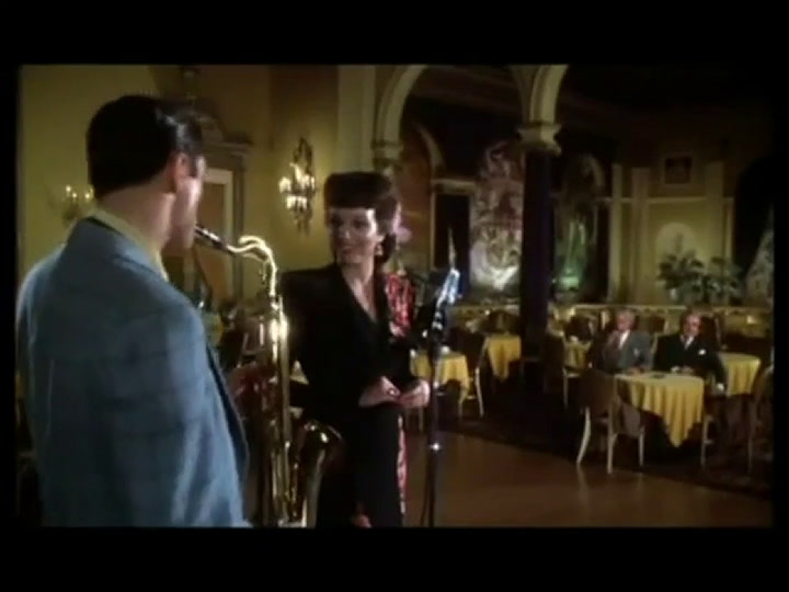 Liza Minelli y Robert De Niro interpretan The man I love - Fuente: YouTube