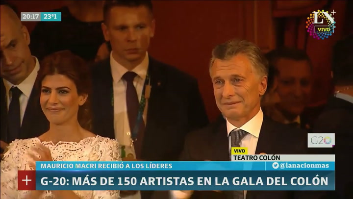 Macri lloró al final del espectáculo en el Teatro Colón