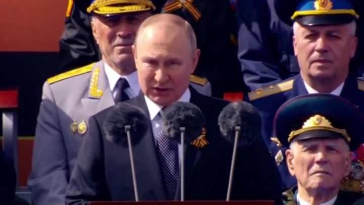 Putin says Nato posed 'unacceptable threat’ in WWII parade speech