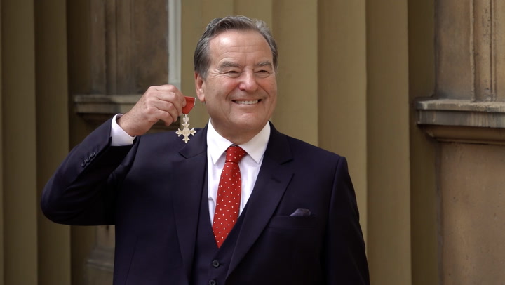 Sky Sports legend Jeff Stelling details 'unbelievable' moment he received his MBE