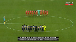 El minuto de silencio en Bayern Munich por Indonesia