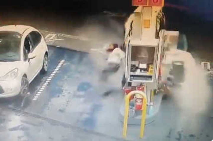 El video del terrible choque de Tiago Palacios contra un surtidor de nafta