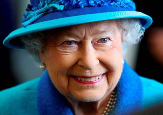 ¿Por qué la reina Isabel II vestía un color por vez?