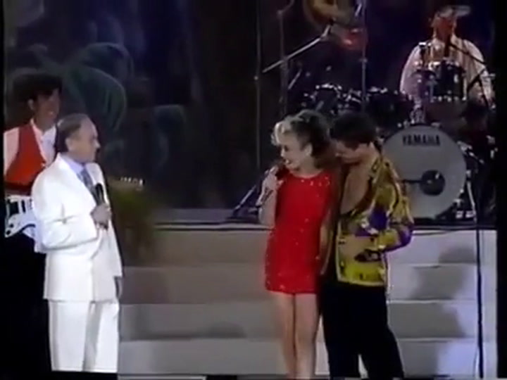 Luis Miguel y Thalía, en el Festival de Acapulco 1993 - Fuente: YouTube