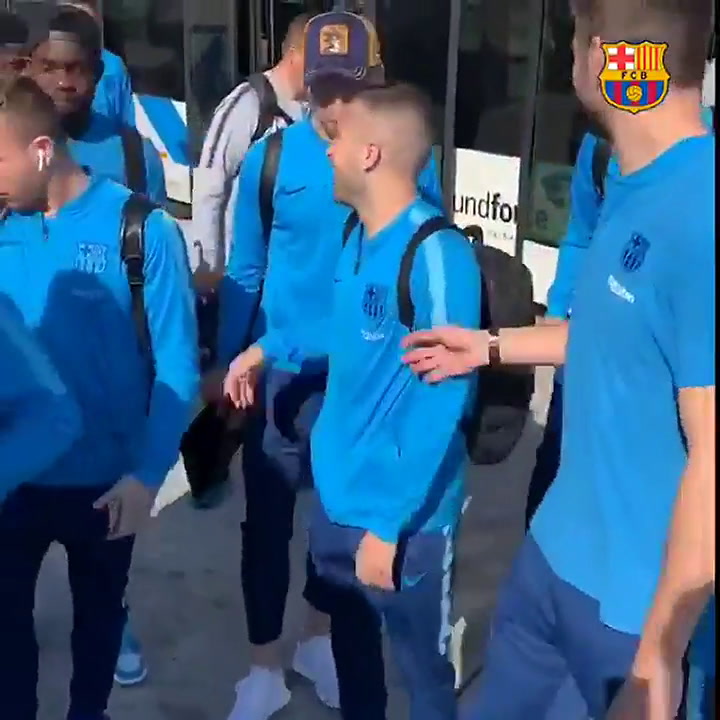 El plantel del FC Barcelona parte hacia Madrid - Fuente: FC Barcelona