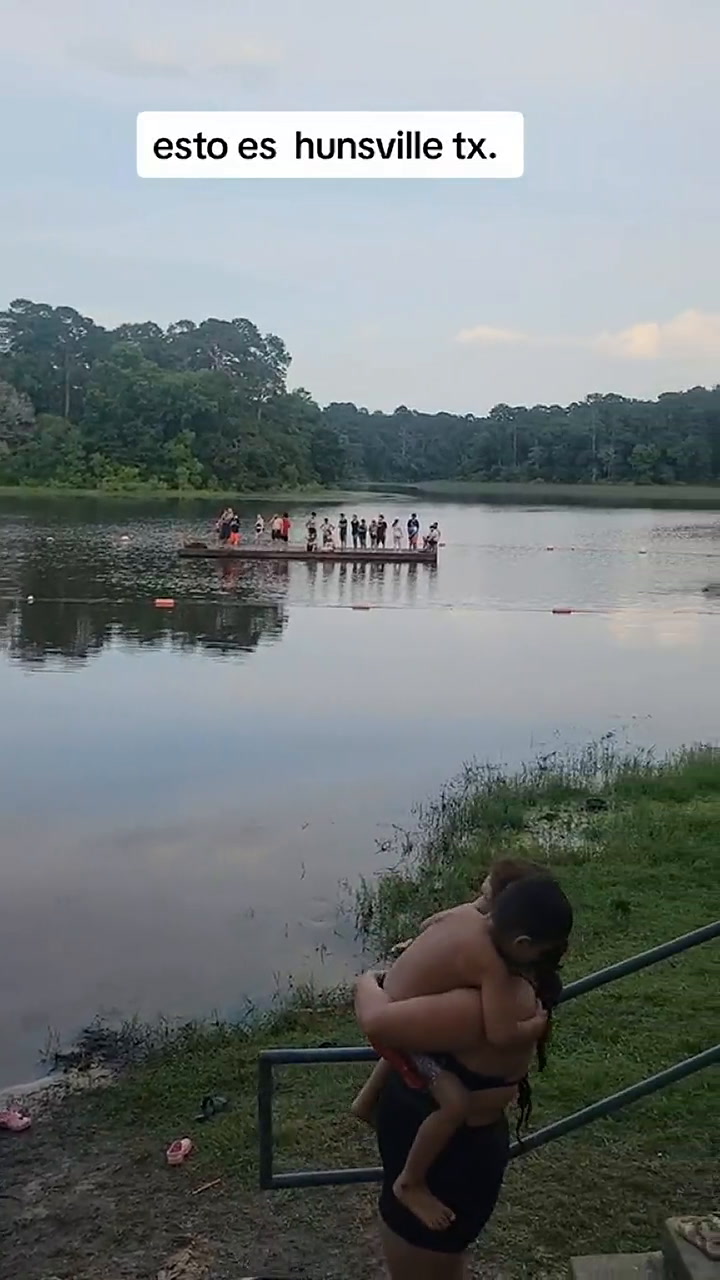 Un grupo de estudiantes fue acorralado por un cocodrilo en un lago en Texas