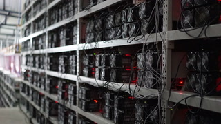 Bitmain Founder Reportedly Setting Up $250M Fund to Buy Distressed Bitcoin Mining Assets