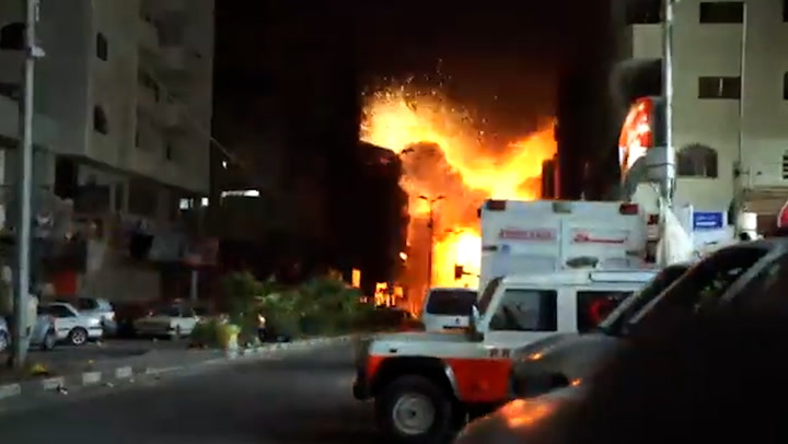 Bombardments hit area surrounding Gaza's Al-Quds hospital