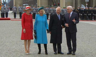Carlos III comenzó hoy una visita oficial de tres días a Alemania