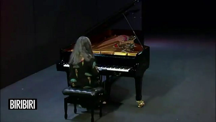 El falso video en el que Martha Argerich toca la marcha peronista. Fuente: Twitter