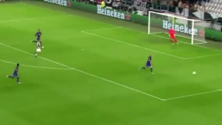 El primer gol de Dybala