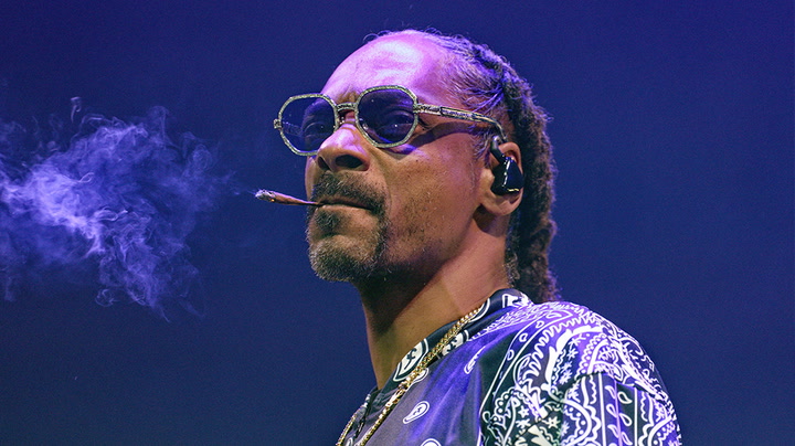 Snoop Dogg explains what he meant by 'giving up smoke'
