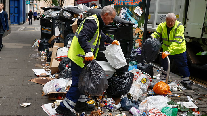 Scotland: Clean-up operation begins in Edinburgh after bin strike ends