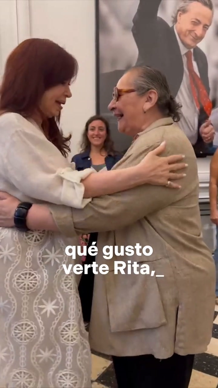 Cristina Kirchner con Rita Cortese en el Instituto Patria