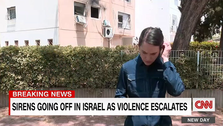 Un equipo de la CNN, en medio de los bombardeos entre Israel y Gaza - Fuente: CNN