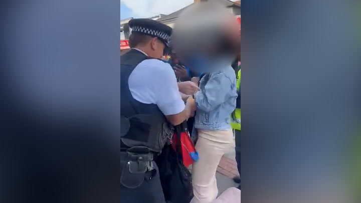 Black woman arrested in front of crying son in Met police bus fare mix up