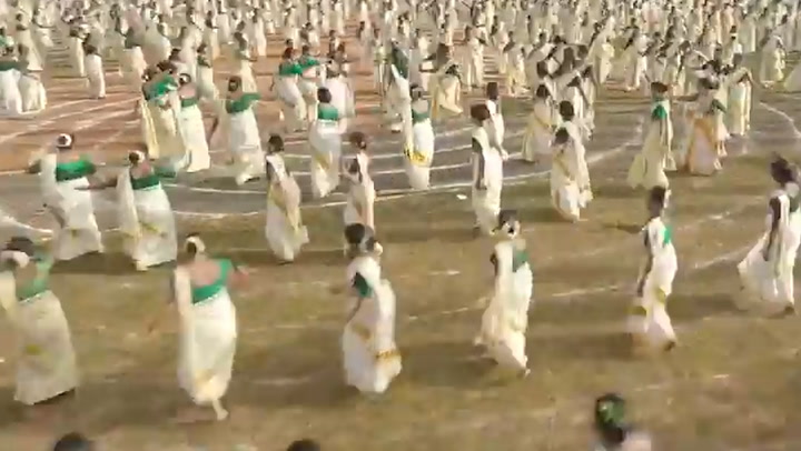 More than 7,000 dancers gather at Indian festival to set dance world record