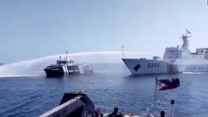 Chinese coast guard ‘fires water cannon’ at Philippine fishing boats in South China Sea