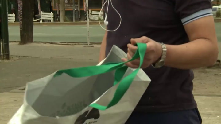Cómo son las bolsas reutilizables para ir al super en la Ciudad