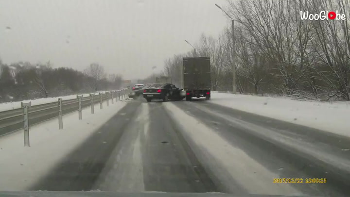 'Ryazan, Russia: Dashcam footage shows driver barely avoiding intense collision on slippery road'