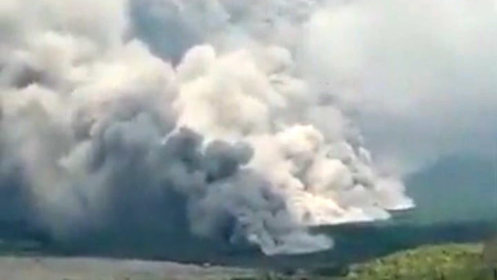 Vulkanutbrudd i Indonesia - mulig tsunamirisiko