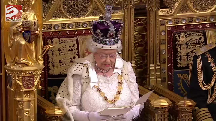 La reina Isabel muestra mejoría tras dar positivo al covid 