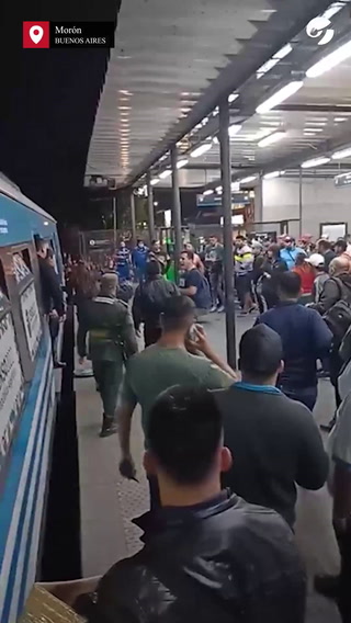 Piñas en el tren Sarmiento: hay varios heridos y detenidos