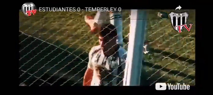 La agresión de Catriel Sánchez, jugador de Estudiantes, a un hincha