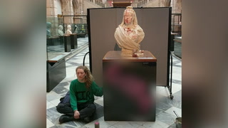 Protesters paint ‘c***’ onto Queen Victoria bust at Glasgow museum