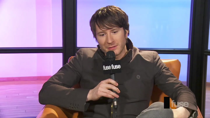 Interviews: Owl City on How Being Bullied as a Teen Informed His "Metropolis" Video