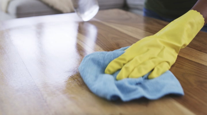 4 Tools That Make Cleaning Your Kitchen Suck Less