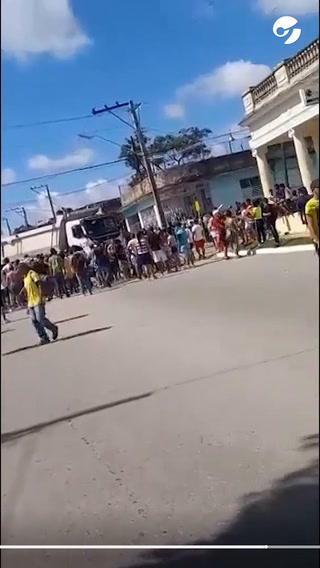 Continúan las protestas en Cuba por el apagón tras el paso del huracán Ian