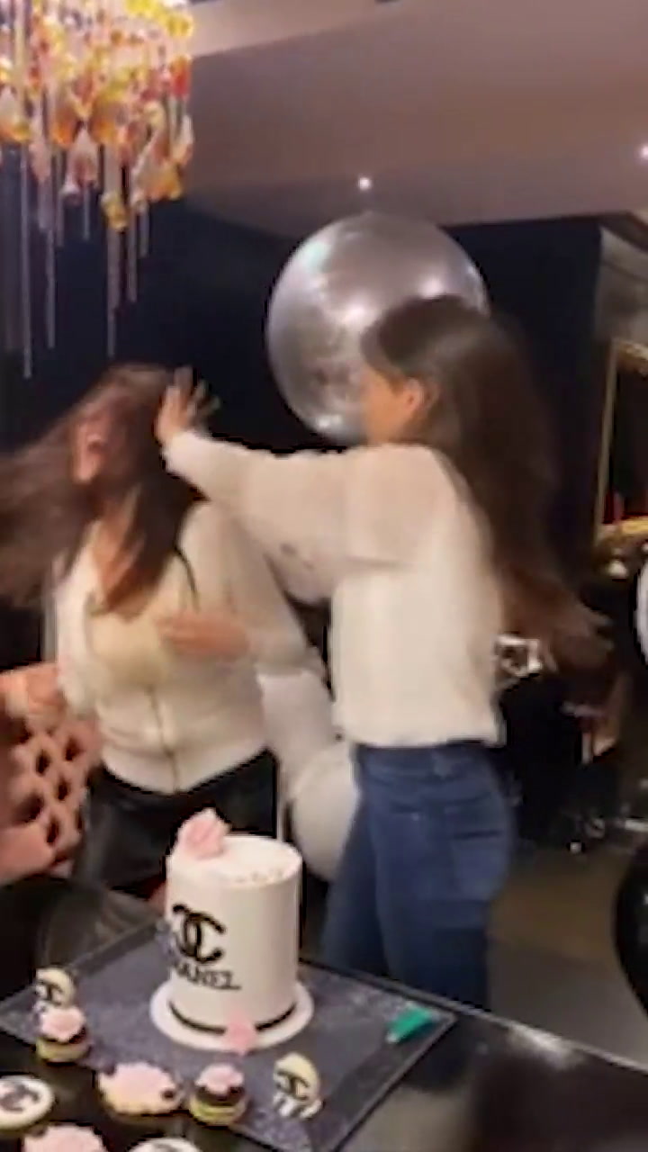 Barby Franco imitó el viral de las hermanas que pelean frente a la torta de cumpleaños