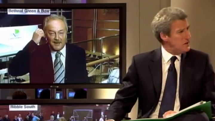 George Galloway storms off Jeremy Paxman interview during 2005 General Election night