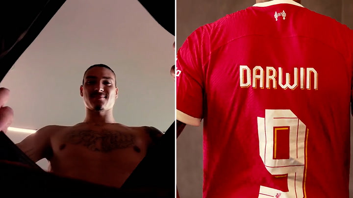 Liverpool announce star striker takes new number nine shirt
