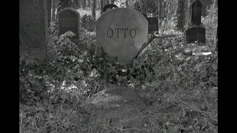Otto; or Up with Dead People - Trailer No. 1