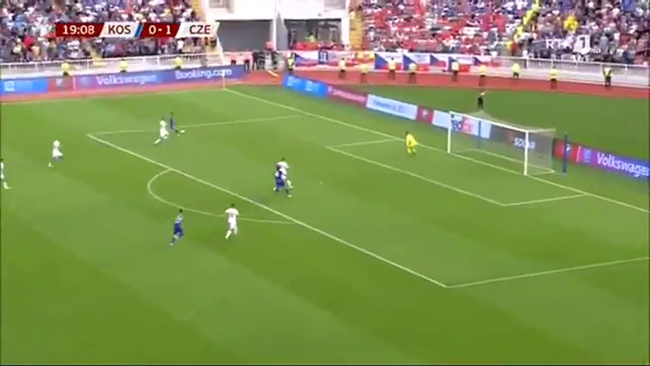 El 2-1 de Kosovo a República Checa con gol de Vojvoda. Fuente: Twitter
