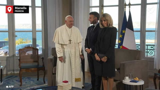El papa Francisco viajó a Marsella y se reunió con Macron