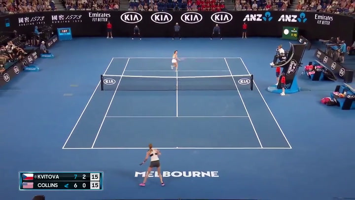Kvitova resuelve con un smash ante Collins - Fuente: Australian Open