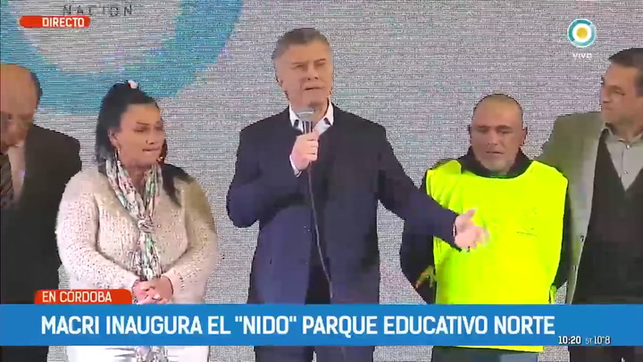 Macri en Córdoba y su gesto del Topo Gigio
