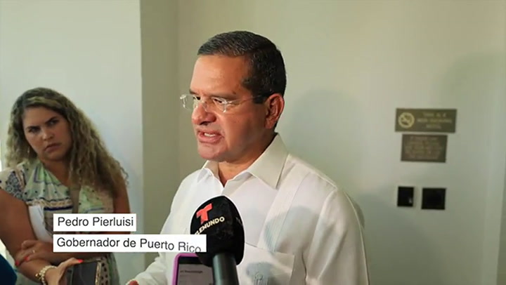 El gobernador de Puerto Rico, Pedro Pierlusi, respondió a las acusaciones del cantante.