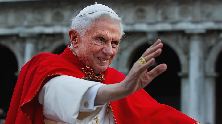 Catholics flock to Vatican to pay respects to pope emeritus Benedict XVI