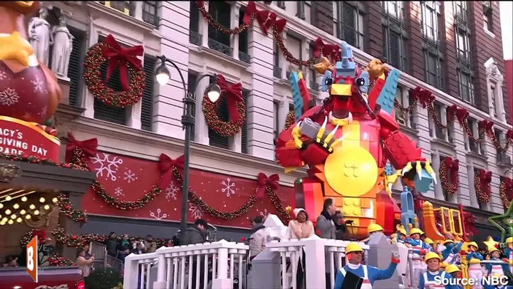 “Shake Your Money Maker” Sung Repeatedly from LEGO’s Float at Macy’s Thanksgiving Parade
