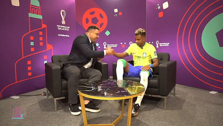 El curioso gesto de Rodrygo con Ronaldo luego de una entrevista