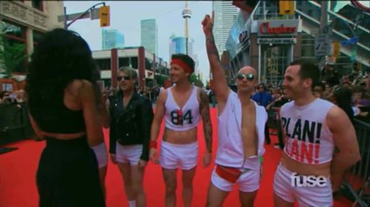Simple Plan on the Red Carpet - MMVA Extra