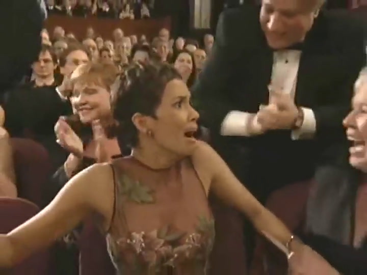 Halle Berry gana el Oscar y se lo dedica a su marido Eric Benet