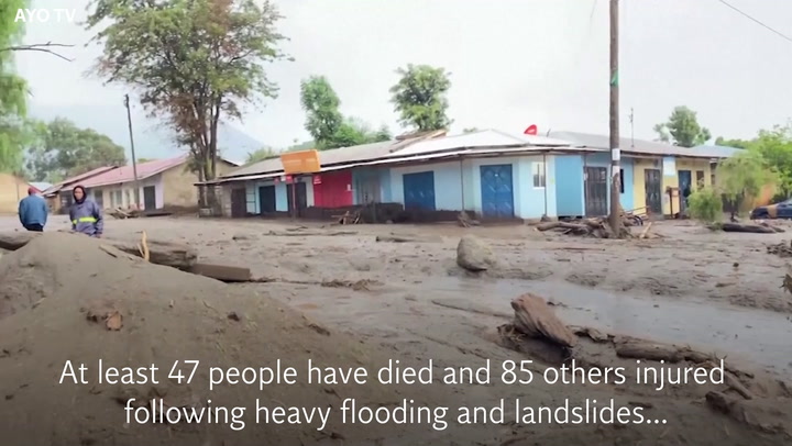 Tanzania: Vehicles submerged by floods and mudslides as death toll continues to rise